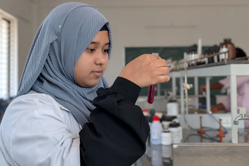 bldeacopjkd-student-labroratory